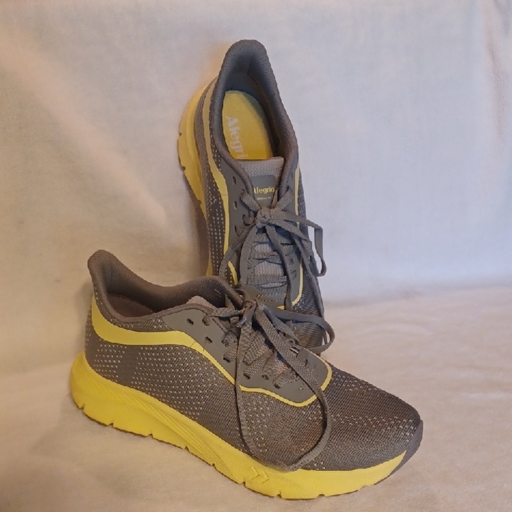 Alegria Athletic Shoes in Gray and Yellow Slip Resistant Size 39.5
